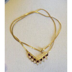 Vintage Avon Gold Tone Red Clear Rhinestone Necklace N1F